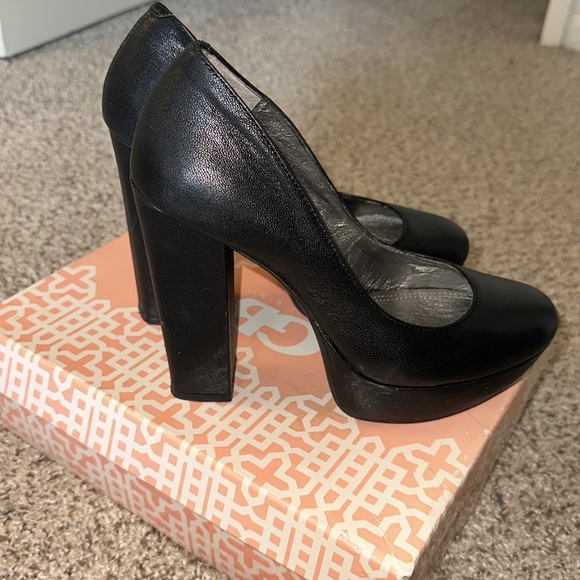 Platform heels - Picture 2 of 5